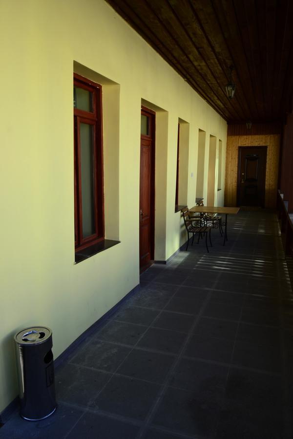 Daeli Hotel ميستيا المظهر الخارجي الصورة